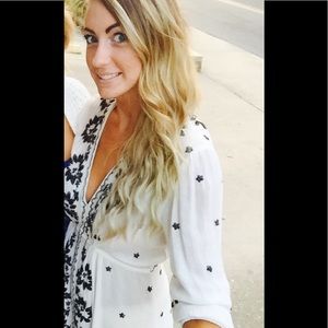 Light white maxi dress with black and white flower